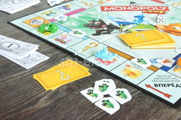 Настольная игра для детей Монополия