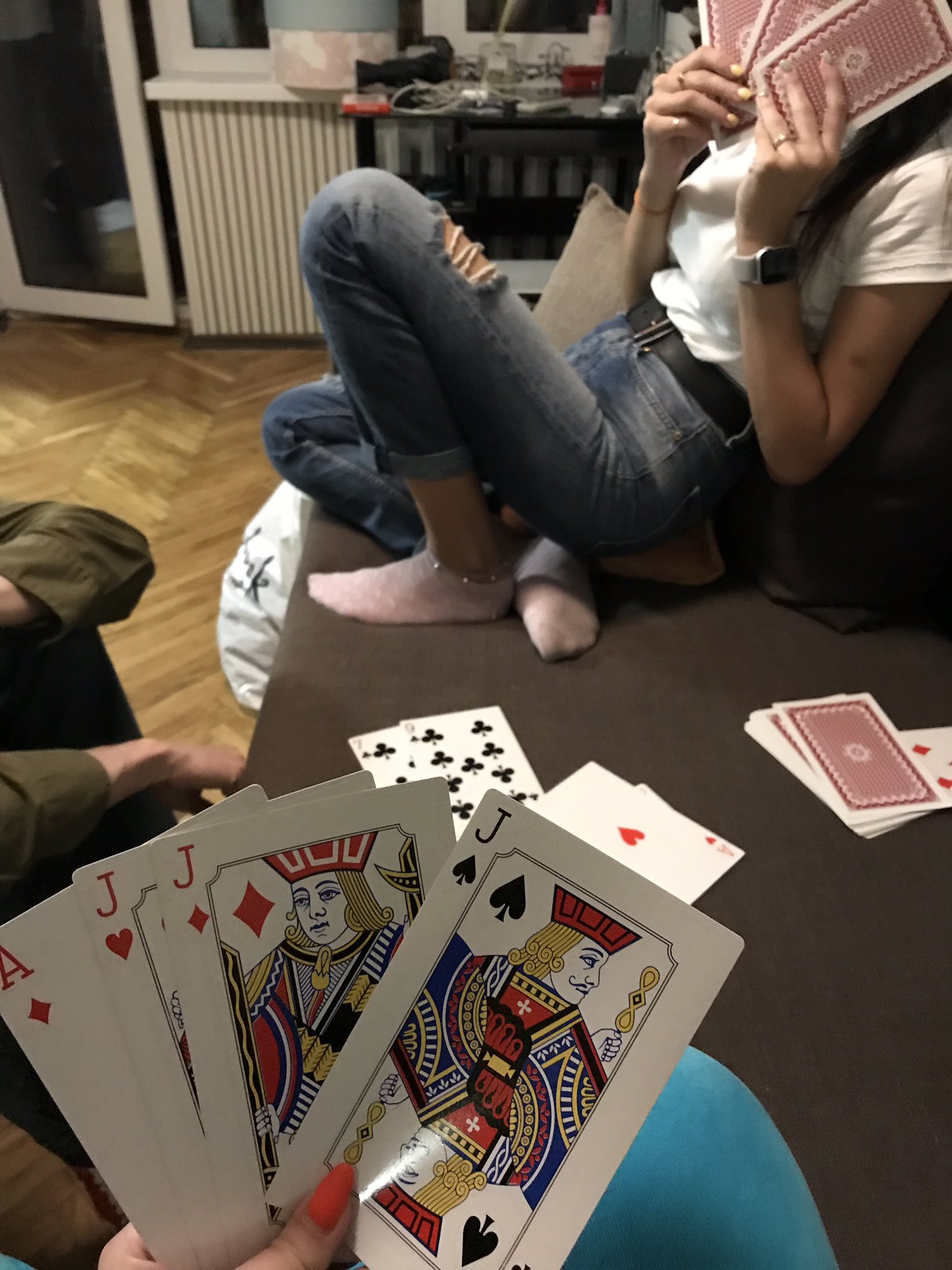 Играем в карты на жену